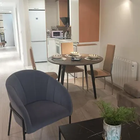 Moderno Con Garaje Privado En El Centro De * Vigo