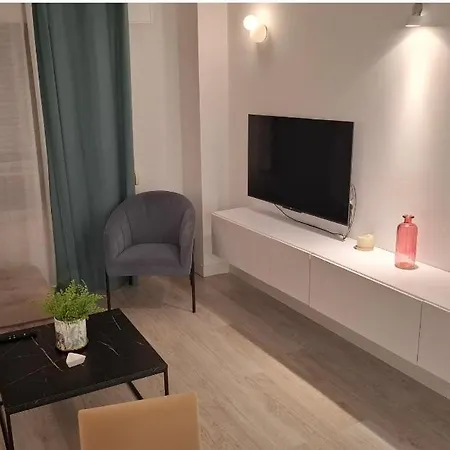 Lejlighed Moderno Con Garaje Privado En El Centro De *