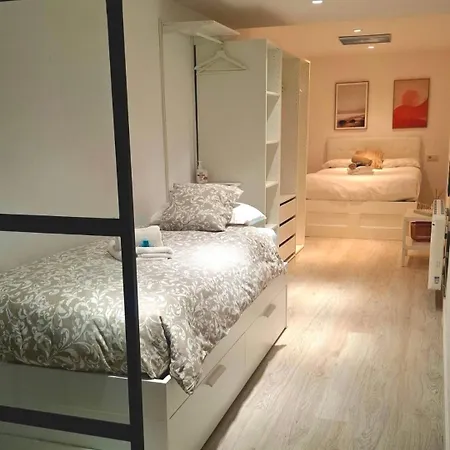 Moderno Con Garaje Privado En El Centro De Apartment Vigo