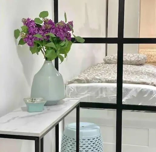 아파트 Moderno Con Garaje Privado En El Centro De *